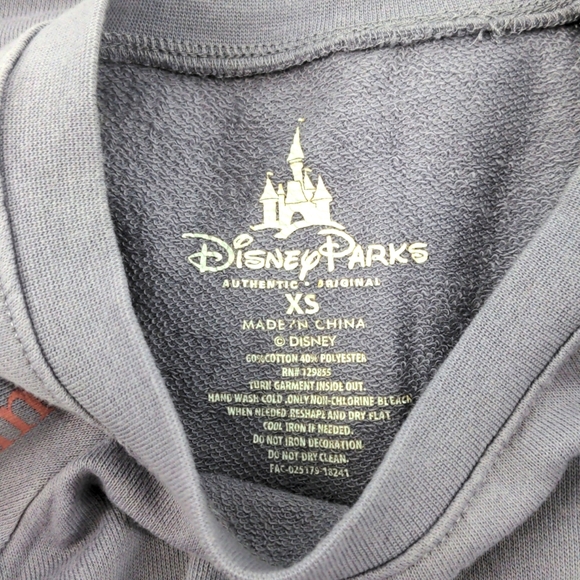 Disney Parks I Don't Live in Fantasyland But Visit Often Sweatshirt Size XS - Picture 8 of 8
